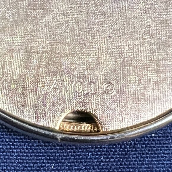 Avon 2-Piece Jewelry Set: Yellow Stone Butterfly Necklace & Pink Floral Pendant - Picture 4 of 4